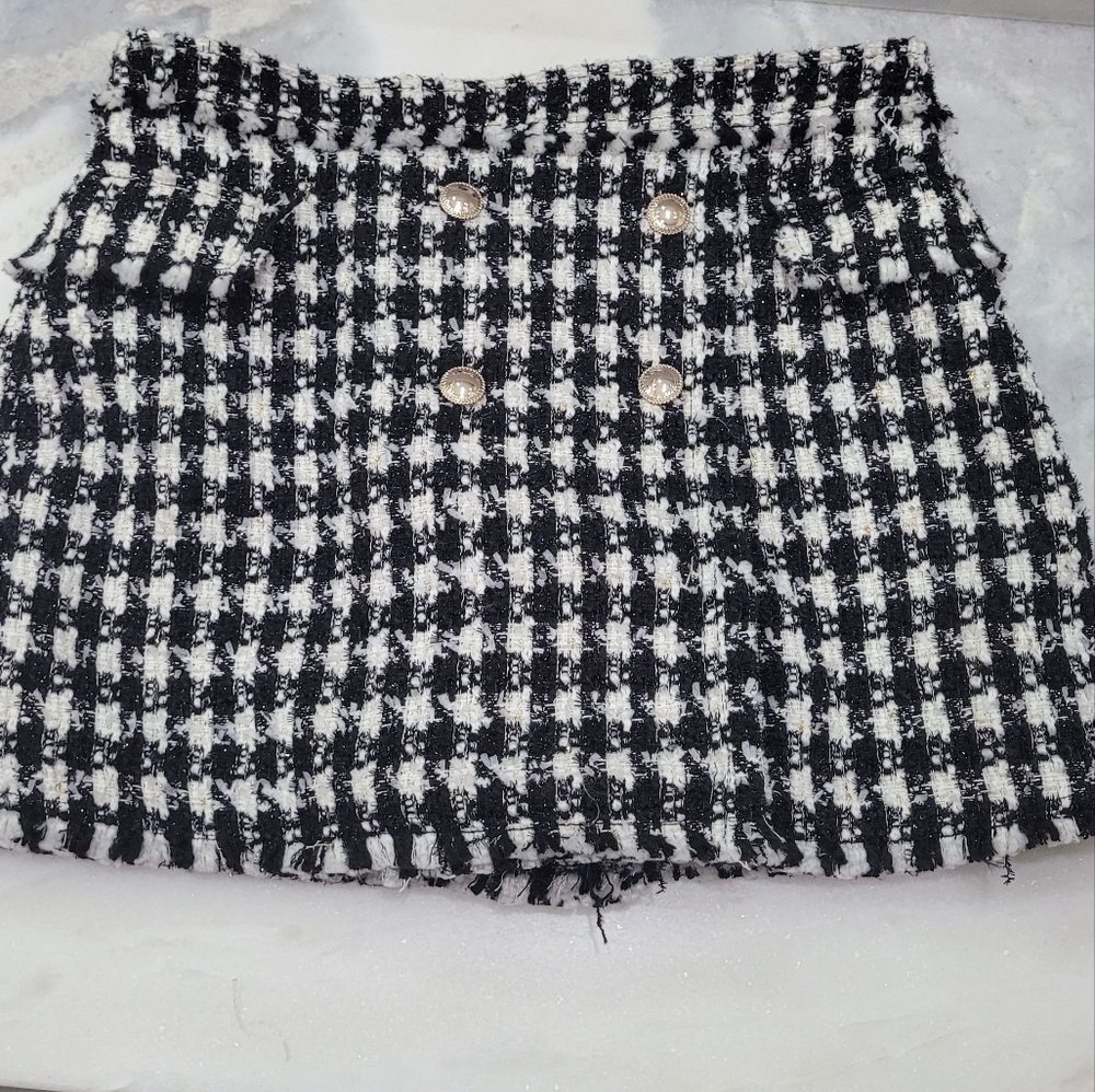 House of Harlow 1960 Houndstooth Tweed Skort. Size medium. Revolve